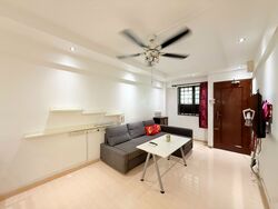 Blk 214 Bedok Town Centre (Bedok), HDB 3 Rooms #595047341